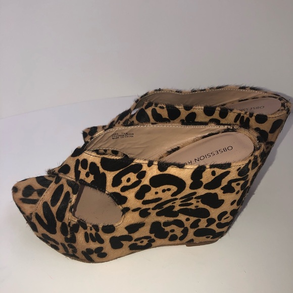 Obsession Rules Calf Hair Wedge - Picture 4 of 7